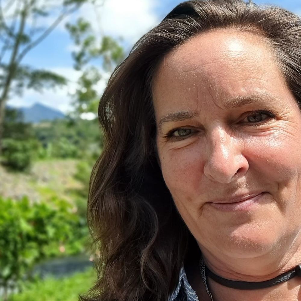 Meet your Posher, Leslie